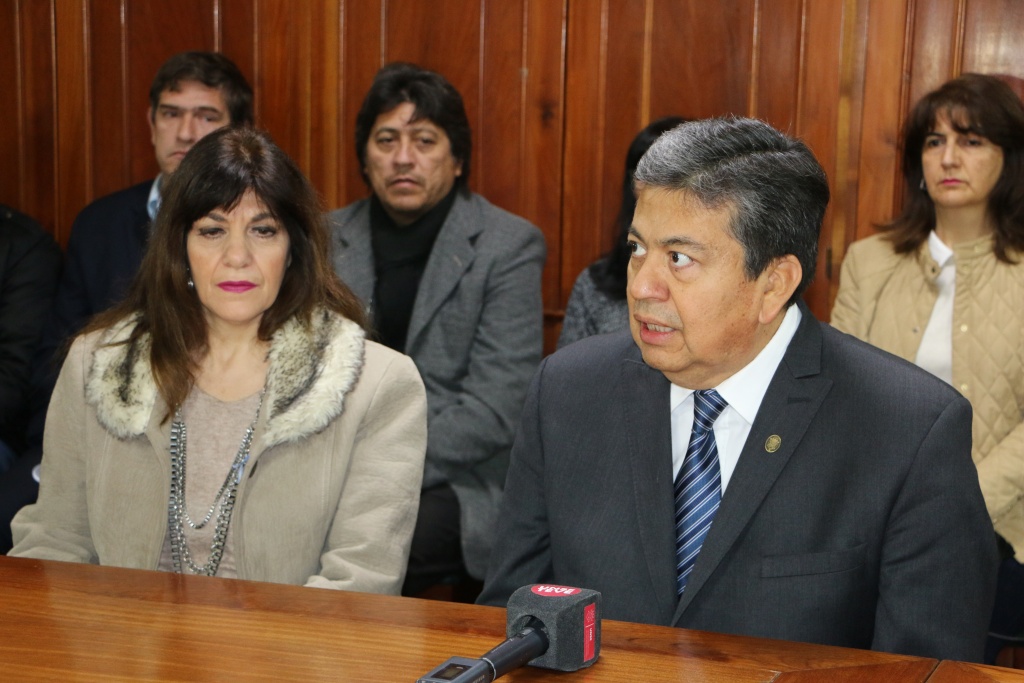 Para el rector Paz el SIED UNSE es una gran oportunidad de formación